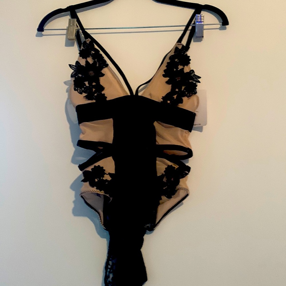 New with tags , beautiful nude and black color